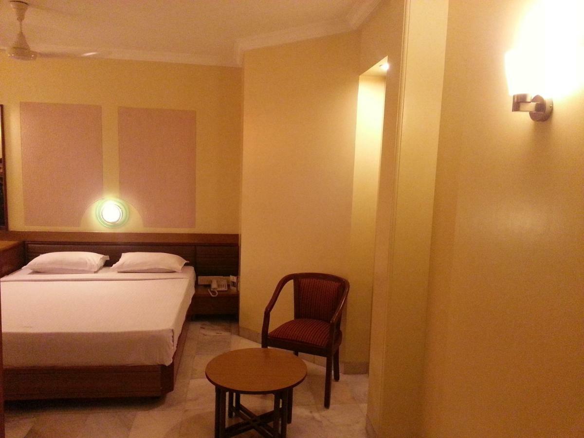 Hotel Ashray International, Sion - Near Bkc Mumbai Exterior foto